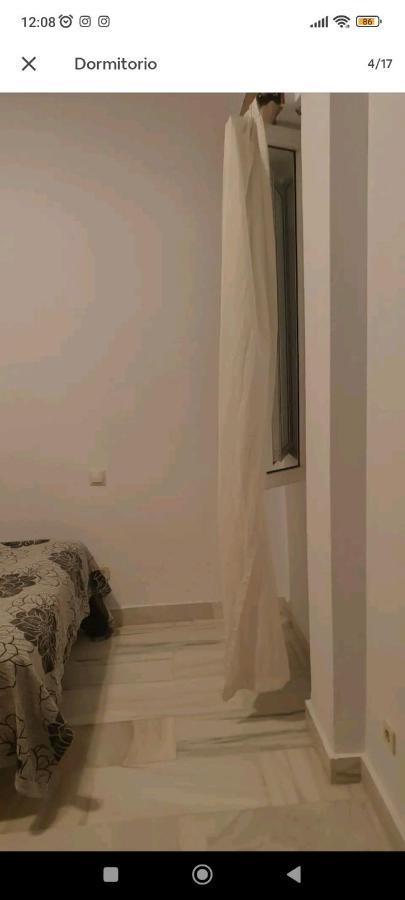 Habitacion Privada, Apartamento Centro Malaga Cerca De La Playa Exterior photo